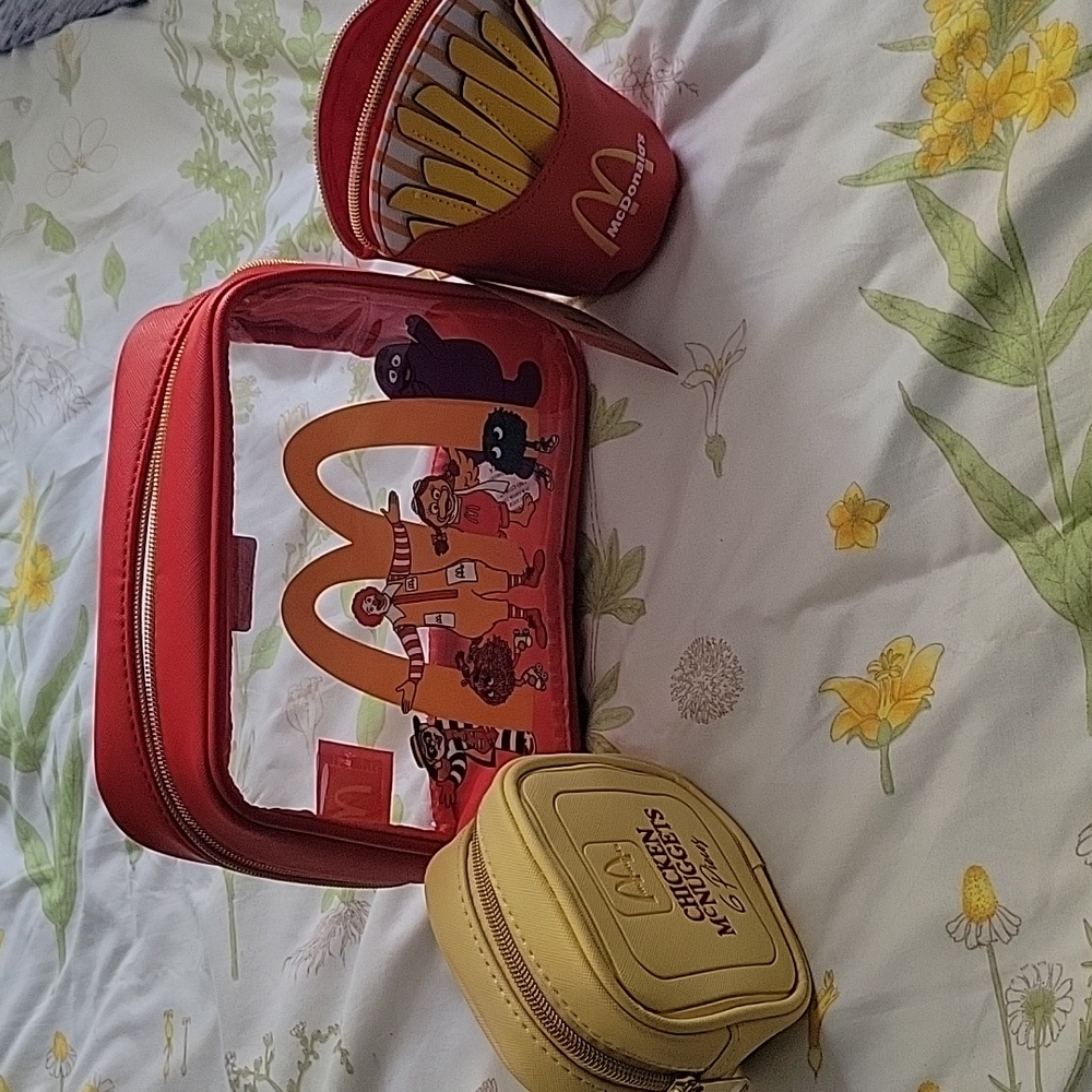 McDonalds Cosmetic Bag Set